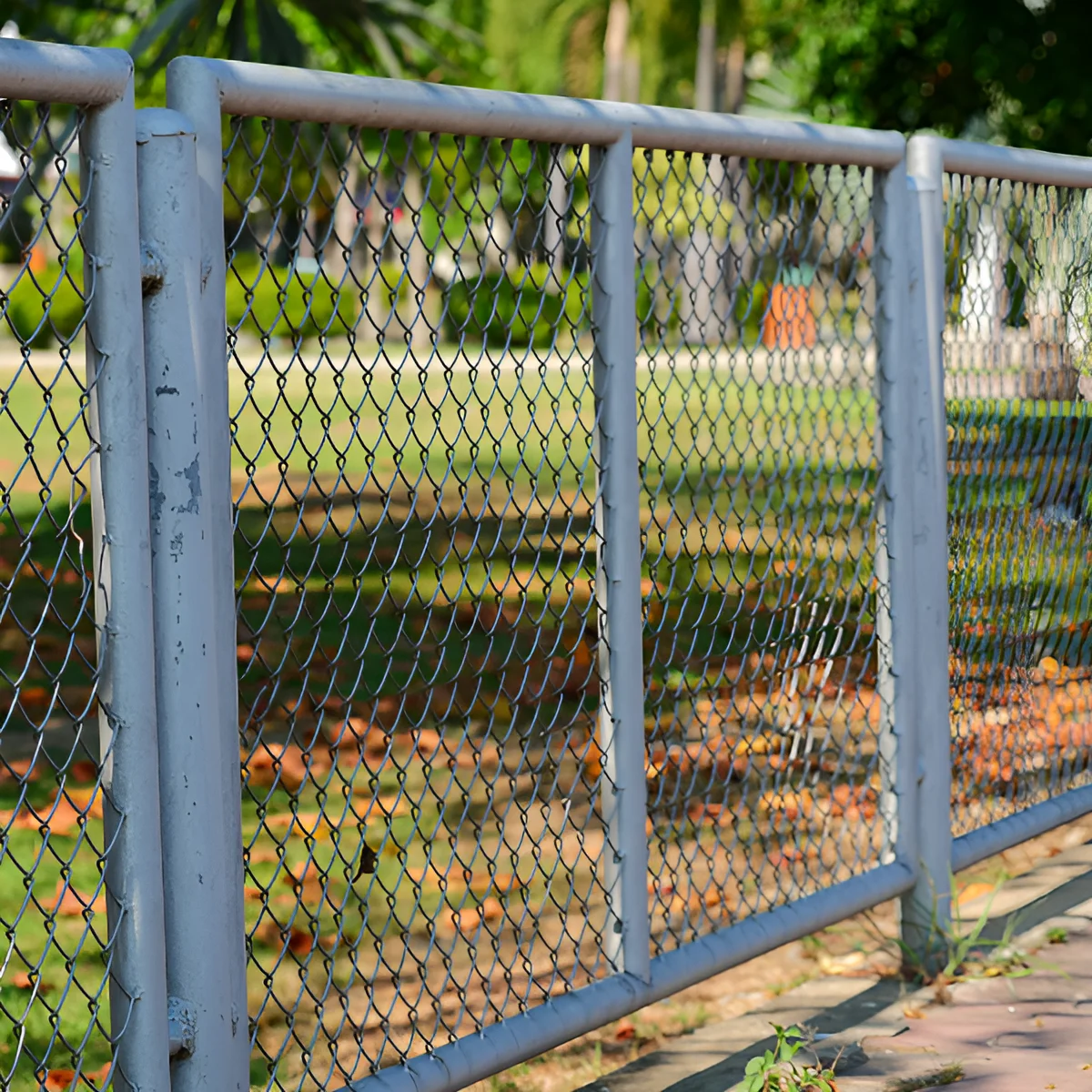 An image showing chain-link fencing for commercial properties.