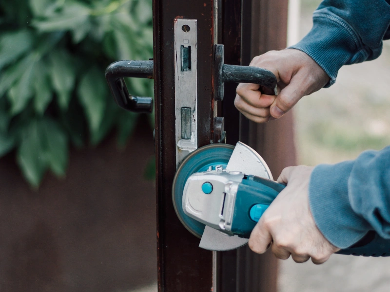 Automatic gate maintenance service and inspection for a Phoenix property.